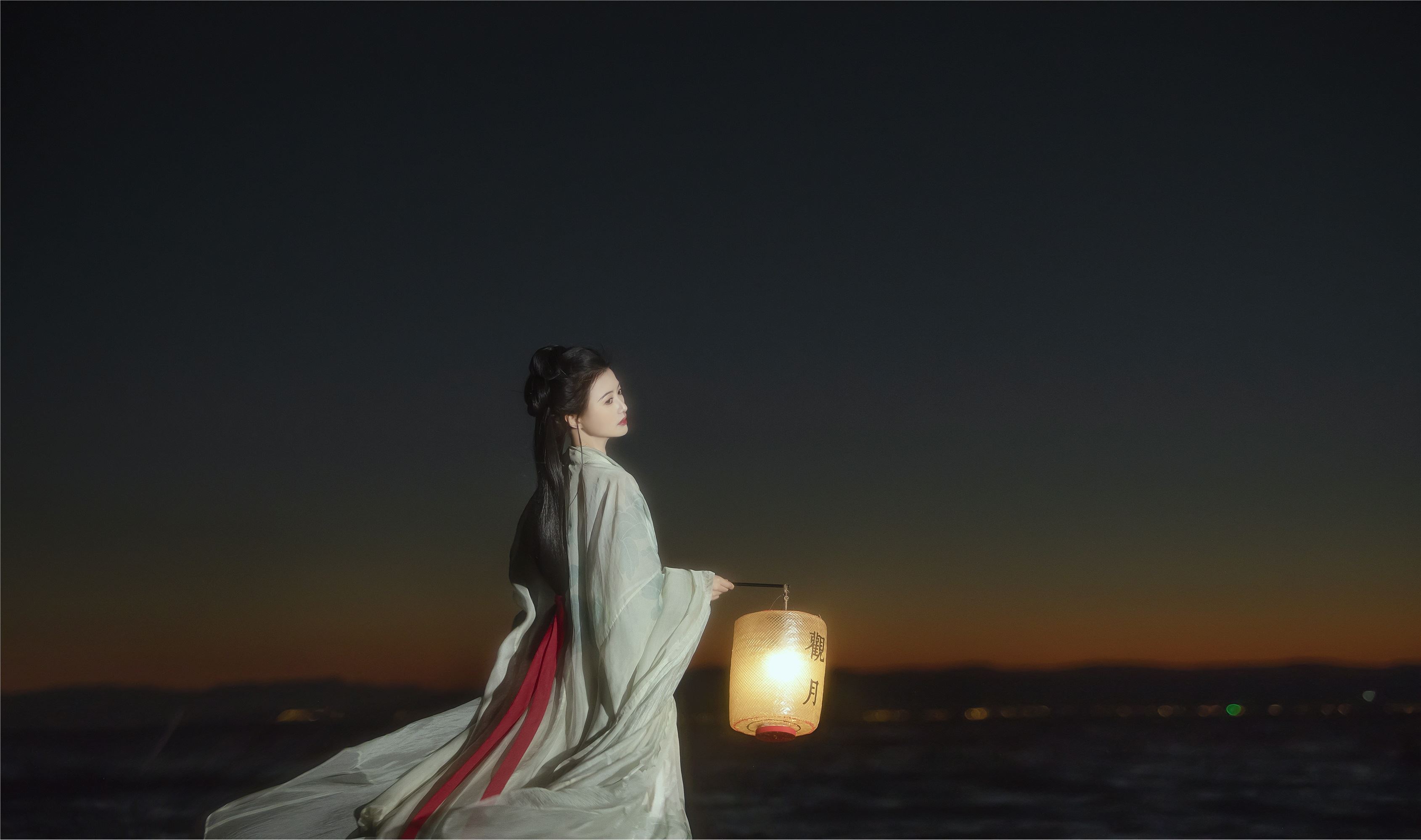 YITUYU艺图语 2025.01.24 要一个黄昏，满是风 南瓜